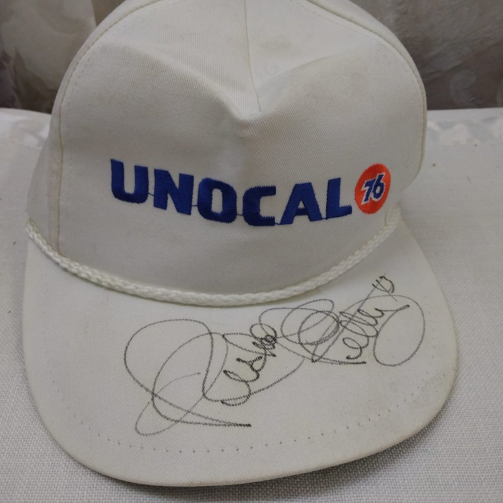 Signed White Unocal 76 Richard petty #43 baseball cap